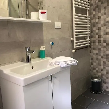 Sir John's Guest house 4*