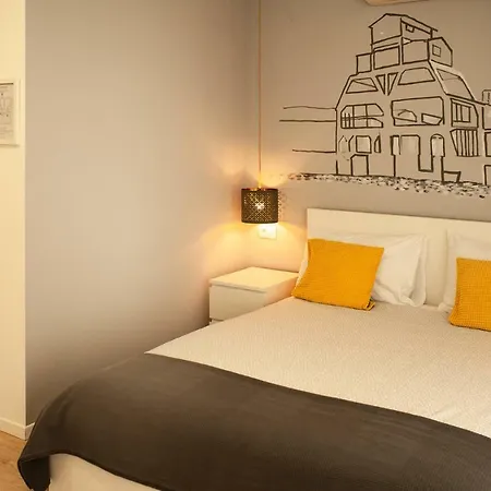 Sir John's Guest house 4*